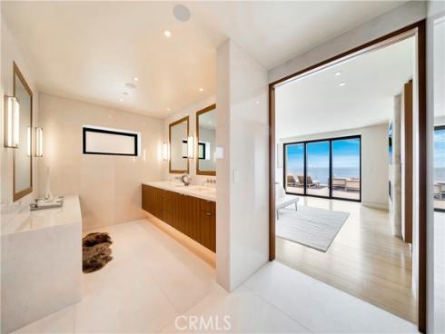 18 Lagunita Drive , Laguna Beach, CA