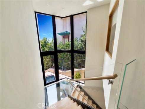 18 Lagunita Drive , Laguna Beach, CA