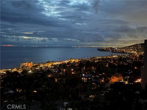 2147 Crestview , Laguna Beach, CA