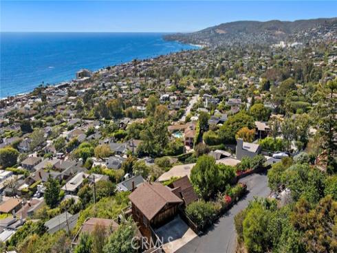 2147 Crestview , Laguna Beach, CA