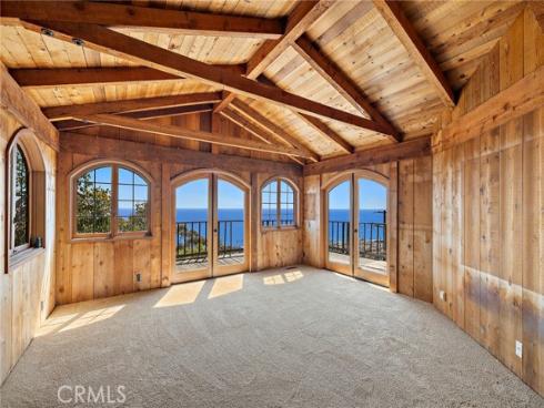 2147 Crestview , Laguna Beach, CA