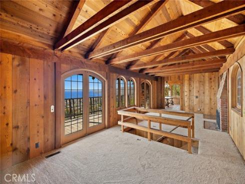 2147 Crestview , Laguna Beach, CA