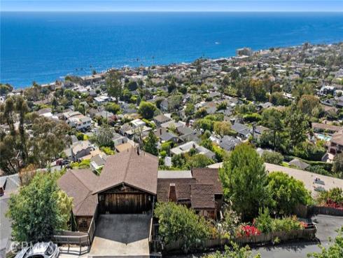 2147 Crestview , Laguna Beach, CA
