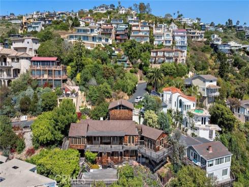 2147 Crestview , Laguna Beach, CA