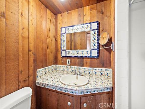2147 Crestview , Laguna Beach, CA
