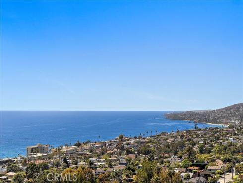2147 Crestview , Laguna Beach, CA