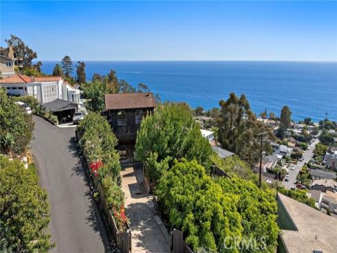 2147 Crestview , Laguna Beach, CA