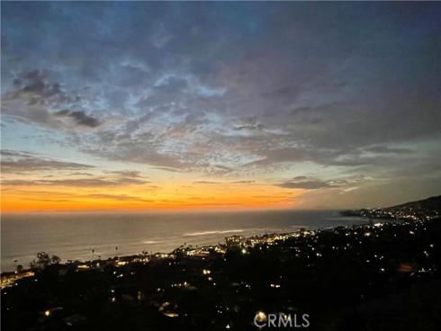 2147 Crestview , Laguna Beach, CA