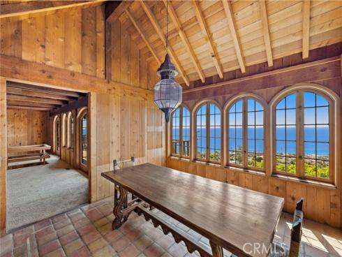 2147 Crestview , Laguna Beach, CA
