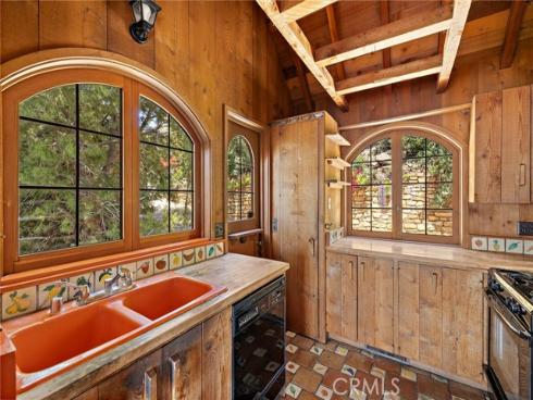 2147 Crestview , Laguna Beach, CA