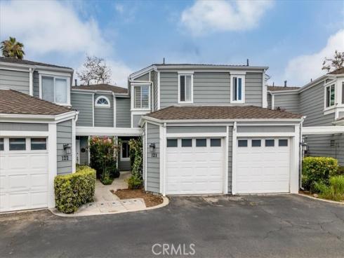 121 Santa Rosa Ct.