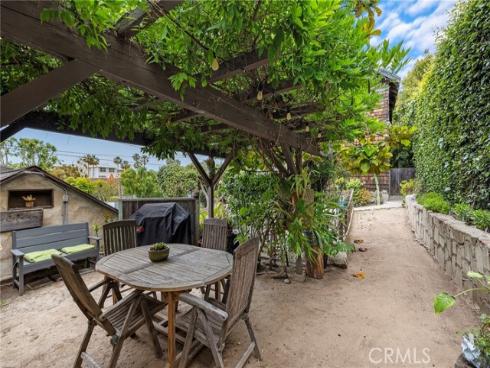 1560 Galen Drive, Laguna Beach, CA