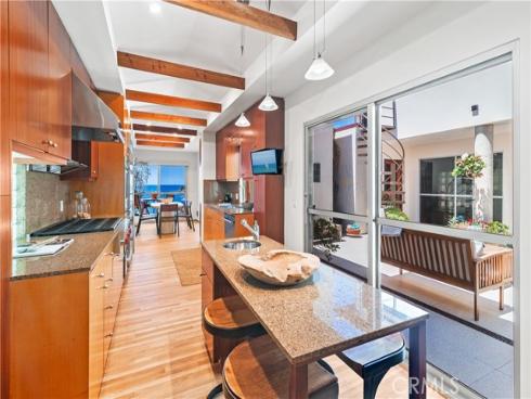 130 Mcknight , Laguna Beach, CA