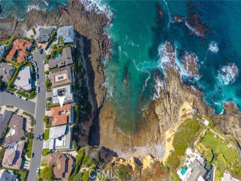 130  Mcknight  , Laguna Beach, CA
