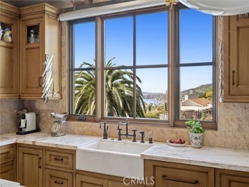 2100 Crestview Drive, Laguna Beach, CA
