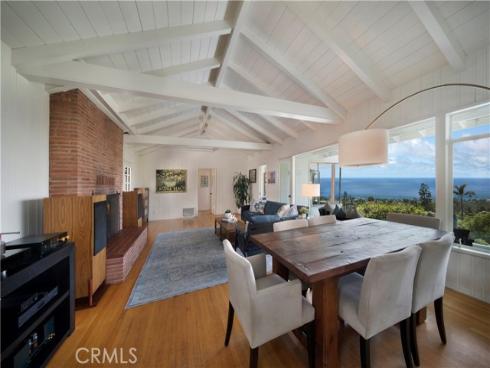 933 Coast View Drive