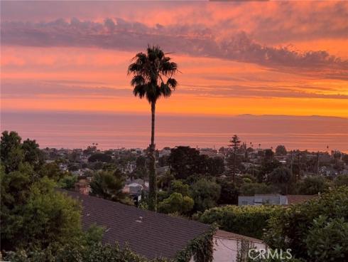 933 Coast View Drive , Laguna Beach, CA