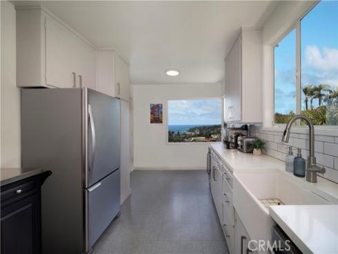 933 Coast View Drive , Laguna Beach, CA