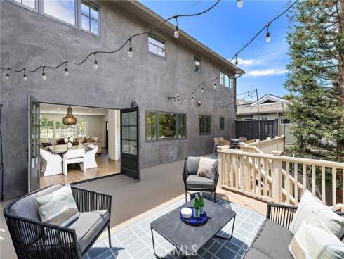 916 Bluebird Canyon Drive, Laguna Beach, CA