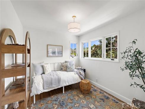 916 Bluebird Canyon Drive, Laguna Beach, CA