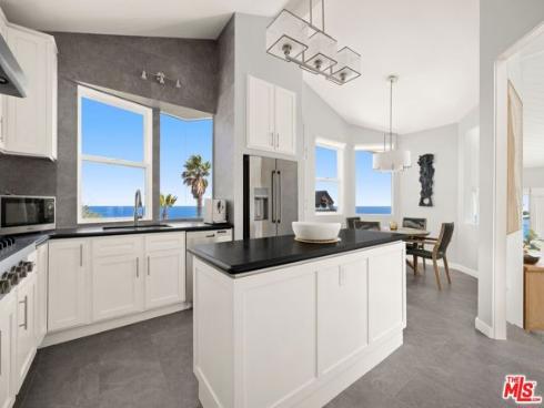 15 N Vista De Catalina  , Laguna Beach, CA