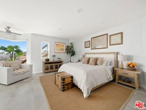 15 N Vista De Catalina  , Laguna Beach, CA
