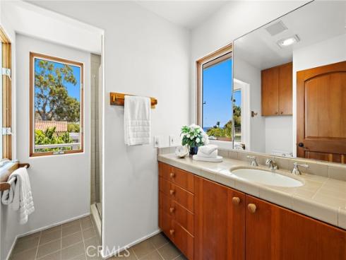 429  Aster  , Laguna Beach, CA