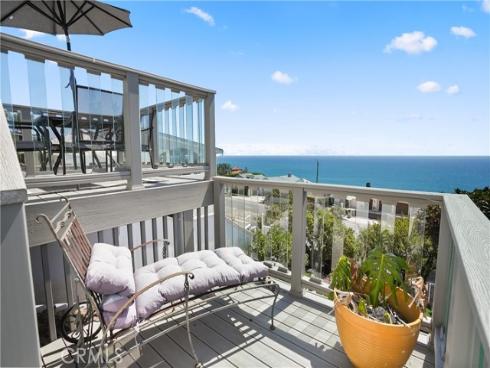 32082  Coast Hwy  , Laguna Beach, CA
