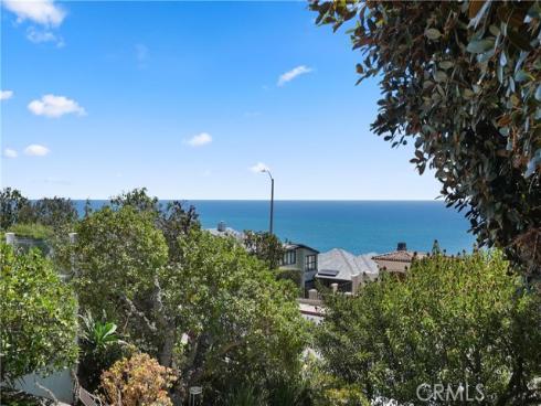 32082  Coast Hwy  , Laguna Beach, CA