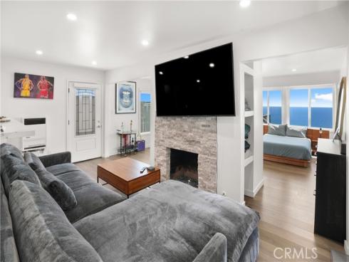 32082  Coast Hwy  , Laguna Beach, CA