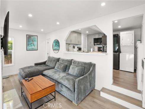 32082  Coast Hwy  , Laguna Beach, CA