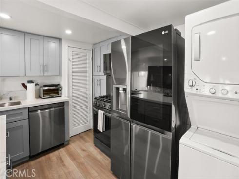 32082  Coast Hwy  , Laguna Beach, CA