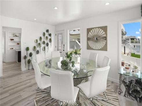 32082  Coast Hwy  , Laguna Beach, CA