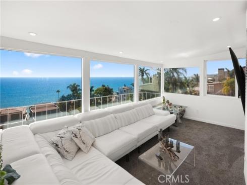 32082  Coast Hwy  , Laguna Beach, CA