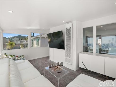 32082  Coast Hwy  , Laguna Beach, CA