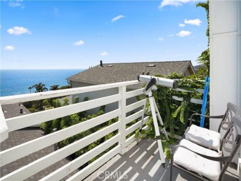 32082  Coast Hwy  , Laguna Beach, CA