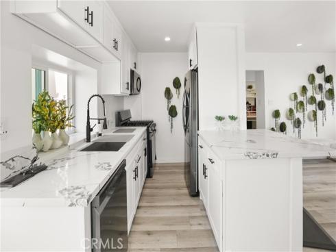 32082  Coast Hwy  , Laguna Beach, CA