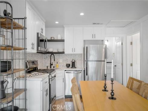 469  Oak  , Laguna Beach, CA