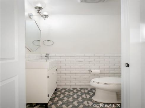 469  Oak  , Laguna Beach, CA