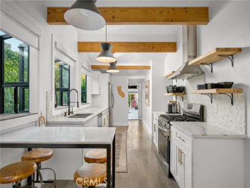 469  Oak  , Laguna Beach, CA