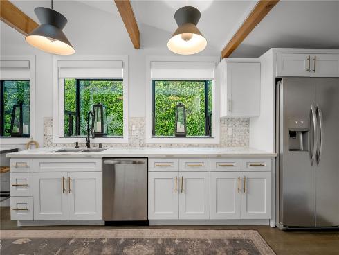 469  Oak  , Laguna Beach, CA