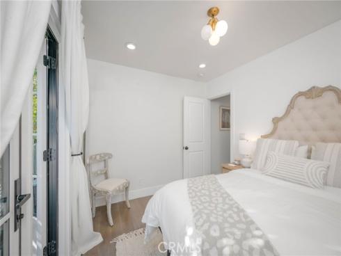469  Oak  , Laguna Beach, CA
