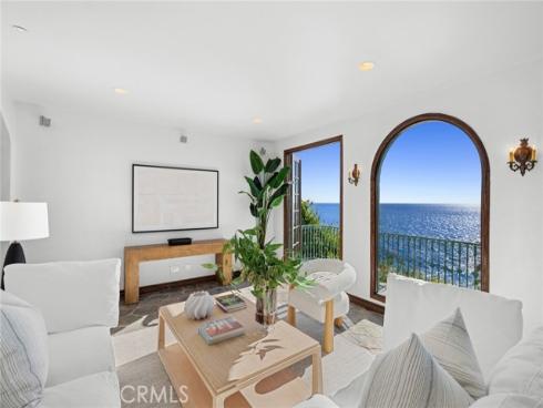 31971  Coast   Highway, Laguna Beach, CA
