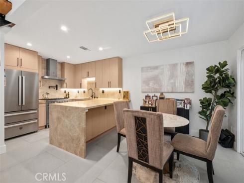 24  La Costa ct.  , Laguna Beach, CA