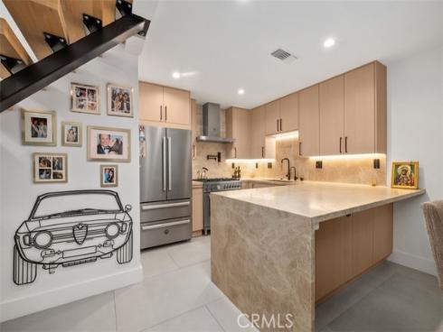 24  La Costa ct.  , Laguna Beach, CA