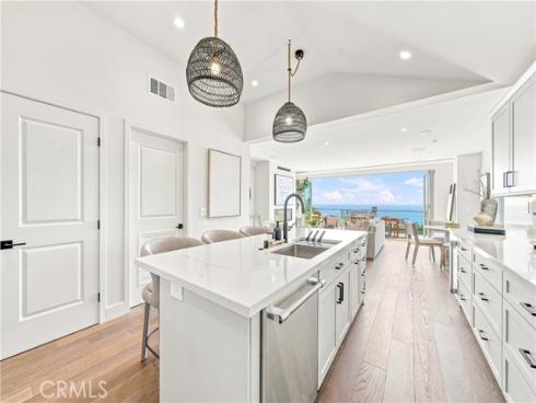 1373 N Coast   Highway, Laguna Beach, CA