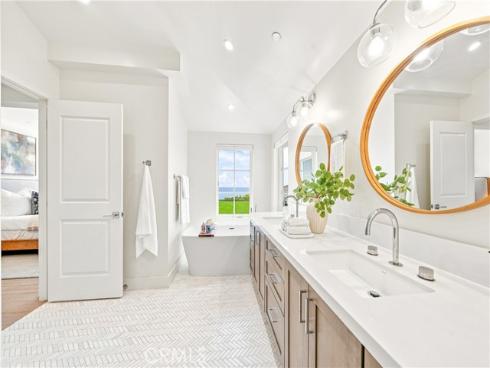 1373 N Coast   Highway, Laguna Beach, CA