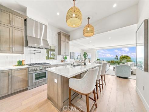 1373 N Coast   Highway, Laguna Beach, CA