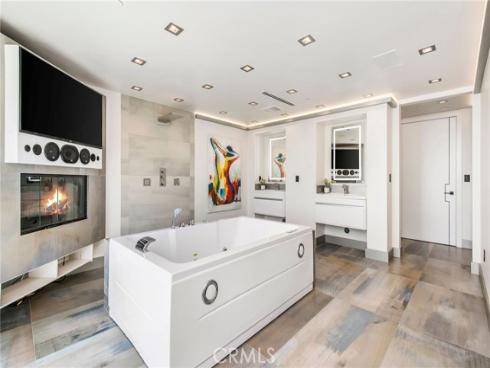 2135 Hillview Drive, Laguna Beach, CA