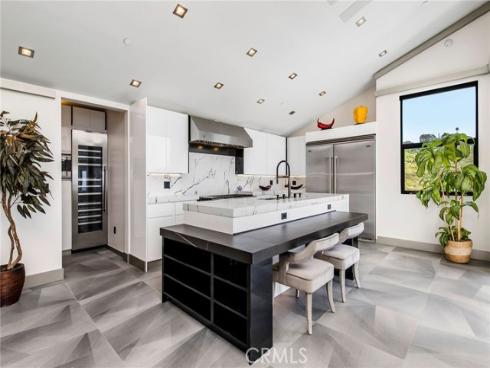 2135 Hillview Drive, Laguna Beach, CA